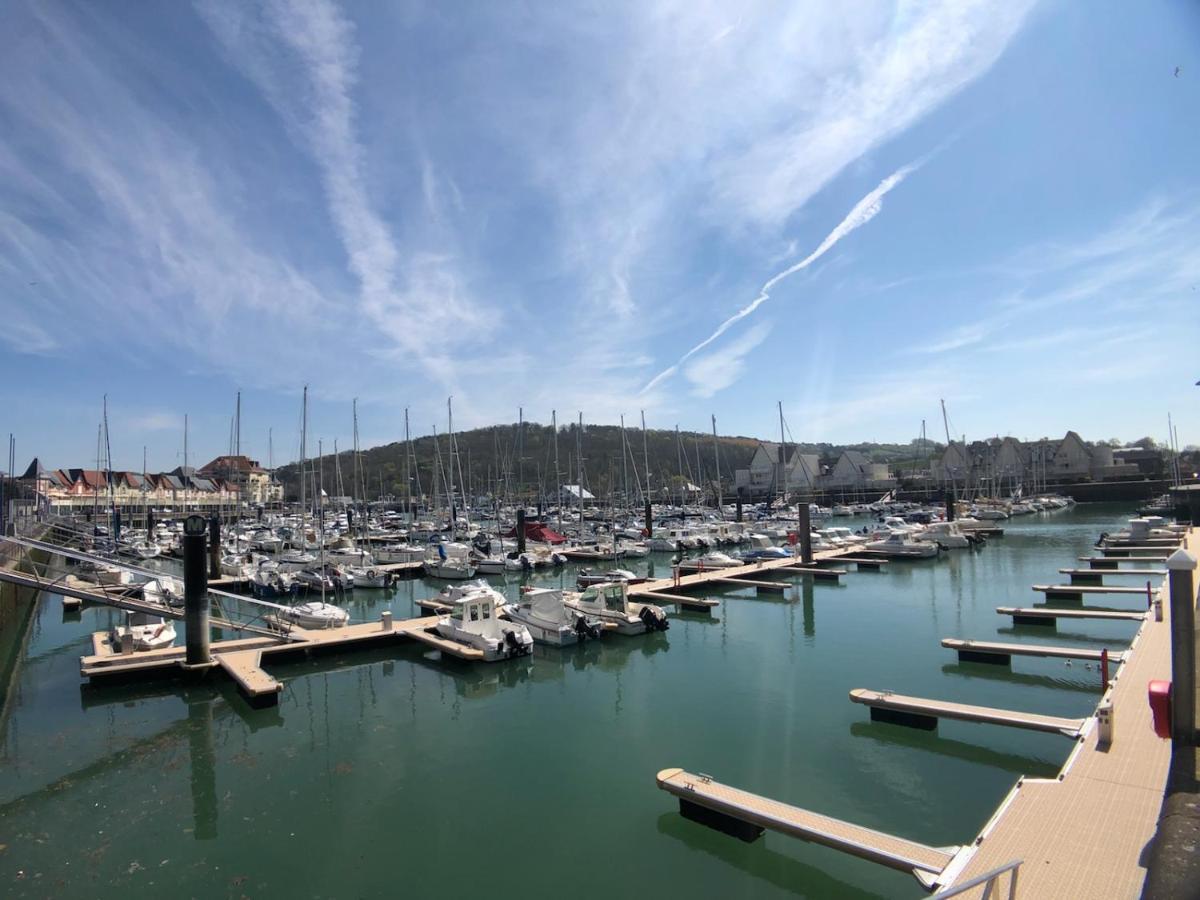 Divine Marina Vue Mer - Piscines ディーブ・シュール・メール エクステリア 写真